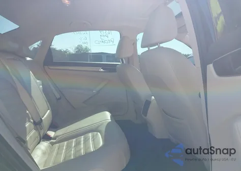 2017 Volkswagen Passat 1.8T Sel Premium from USA, damaged, VIN 1VWCT7A37HC077865